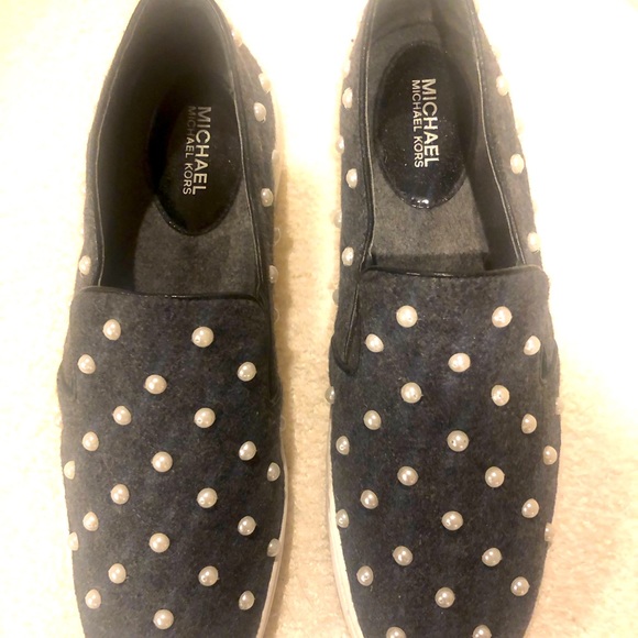 Women’s Michael Kors grey felt and Pearl slip on size 41 - Picture 2 of 5